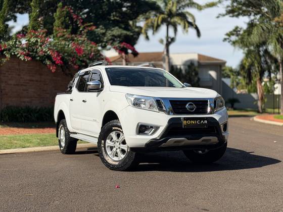 NISSAN FRONTIER 2.3 16V TURBO DIESEL SE CD 4X4 AUTOMÁTICO NISSAN FRONTIER 2.3 16V TURBO DIESEL SE CD 4X4 AUTOMÁTICO